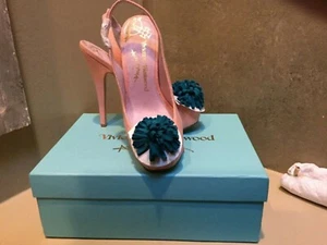 Sandalias de tacón Vivian Westwood Valentine puntera abierta pom zapatos SALMÓN 7,5 EE. UU. - Imagen 1 de 6