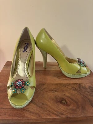 New Hale Bob Lime Green Embellished Peep Toe Pumps High Heels Size 8 - Image 1 of 4