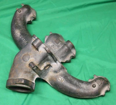 原始设备制造商 1930 - 1940 年代别克 Straight 8 分体/双排气歧管 1326161-2 — 第 1/4 张图片