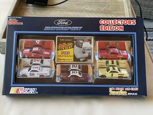 Ford Motorsports Racing Champions Stock Auto Fastbacks 1/64 - Foto 1 di 1