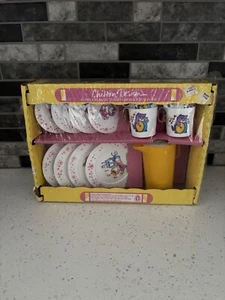 VINTAGE Chilton Toy Play Dishes PLASTIC PLAY DISHES Plates Cups Pitcher Tea Set - Picture 1 of 20