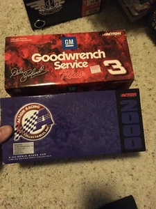 2000 Dale Earnhardt "GM GOODWRENCH SERVICE PLUS" Monte Carlo 1/24 Action New - Picture 1 of 7