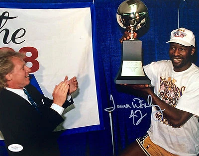 James Worthy Signed Los Angeles Lakers 11x14 Photo JSA G48611 - Image 1 of 2