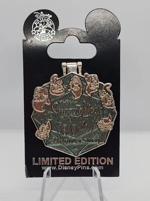 Prendedor Disney 80 aniversario Blancanieves y los siete enanitos LE 2000 Foto 1 de 2