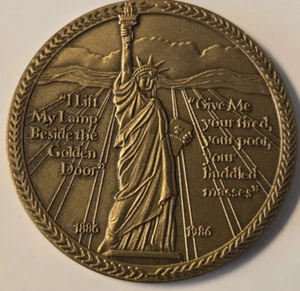 1986 Robert Schuller Ministries Coin Hour Of Power Luke 4:18 1.5" Bronze - Picture 1 of 2
