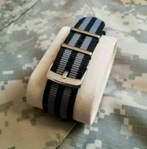 Cinturino nato 20 mm "James Bond" watch nylon strap correa buckle hebilla Omega - Foto 1 di 4