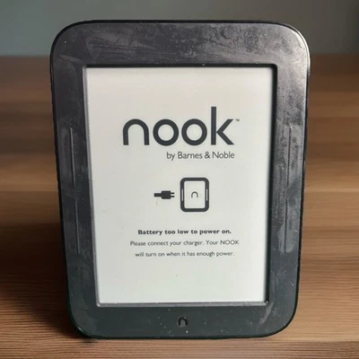 Лот из 4 маленьких моделей Nook 6 дюймов Barnes & Noble BNRV300-как есть на запчасти - Изображение 1 из 4