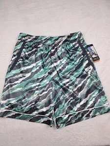 And1 Shorts Men's Medium Green Black Camouflage Stripe Stretch Ultra Light - Picture 1 of 17