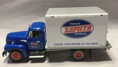 First Gear 1957 International R-190 Zephyr Motor Oil  Delivery Truck - Image 1 of 4