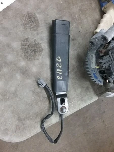 2011-2014 Dodge Durango Front Passenger Seat Belt Buckle Black Manual Seat OEM - Imagem 1 de 1