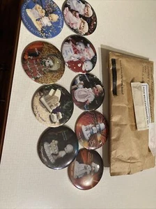 Vintage Precious Moments Pin Back Buttons Lot Collector Cub Rosie Wells - Picture 1 of 10