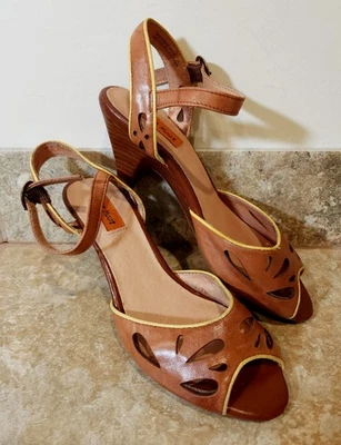 Miz Mooz | Women's 6 Wonder Tan Brown Leather Heels Ankle Strap Sandals Shoes ✨️ - Image 1 of 4
