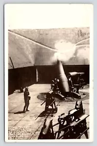 Postal RPPC Fort Adams Rhode Island 12 pulgadas acción de artillería Narragansett Bay - Imagen 1 de 2
