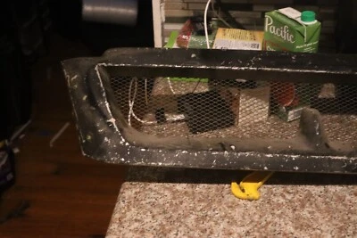 Parrilla delantera JDM Subaru Forester SF5 syms BLANCA01-02  Foto 1 de 4