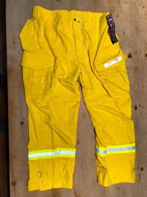 Crew Boss Nomex Wildland Fire Fighting Pants XL30 Yellow Reflective 40x30 (e) - Image 1 of 4