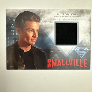 2012 Cryptozoic Smallville Milton Fine Black Shirt Wardrobe Card M28 - Picture 1 of 3