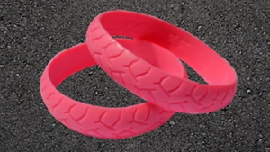 2 PINK ROAD RASH BIKER WRISTBAND FITS HARLEY MOTORCYCLE - Imagen 1 de 1