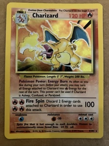 Pokémon TCG Base Set Unlimited Charizard 4/102 Holo foil - Picture 1 of 9