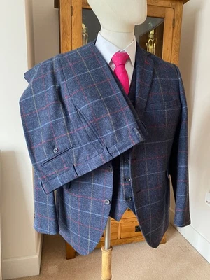 BROOK TAVERNER HAINCLIFFE TWEED 3 PIECE SUIT 46 REGULAR JACKET  - TROUSERS 40 R - Image 1 of 4