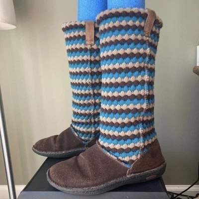 Keen | Bota holgada de gamuza con estampado suroeste tejida castaño rojizo Foto 1 de 4