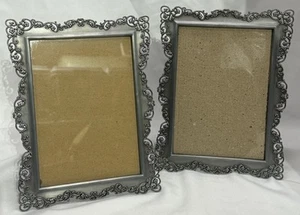 Marco de fotos Malden con pergaminos de metal gris 5x7" acabado satinado juego de 2 independientes - Imagen 1 de 7