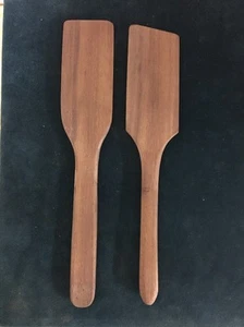 2 WOOD SPATULAS SPREADERS KITCHEN UTENSILS HAND CRAFTED - Picture 1 of 5