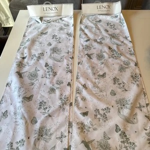 Lennox Table Runner Lot Of Two - Picture 1 of 3
