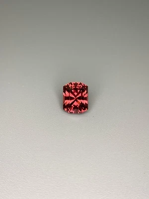 Stunning Top Quality Natural Malaya Garnet Gemstone 1.05 CTs. Origin Mozambique. - Image 1 of 3