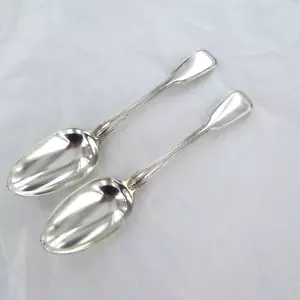 AN ANTIQUE STERLING SILVER PAIR OF FIDDLE THREAD, SOUP SPOONS. LONDON 1831. - Picture 1 of 6