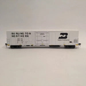 HO Intermountain Burlington Northern mechanischer Kühlwagen Brandneu Brandneu Brandneu in OVP #19400 - Bild 1 von 6