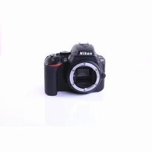 Nikon D5600 SLR-Digitalkamera (Body) schwarz + GARANTIE* (#A4191) - Bild 1 von 8