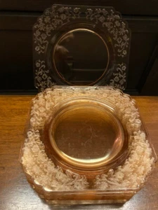 8er Set Fostoria QUEEN ANNE 8" QUADRATISCH rosa oder bernsteinfarben? Mittagessen Teller Floral - Bild 1 von 5