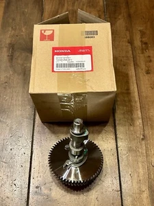 HONDA Camshaft Assy FRC800K1 EU6500IS HSS928A 14100-Z5K-911 Genuine OEM - Picture 1 of 6
