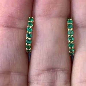 0.28 Ct Round Cut Natural Green Emerald Huggie Hoop Earrings in 14K Yellow Gold - Picture 1 of 12