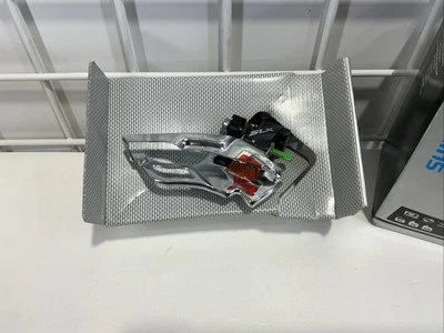 Shimano SLX Front Direct-Mount Derailleur 10 speed  FD–M671-D - Image 1 of 4