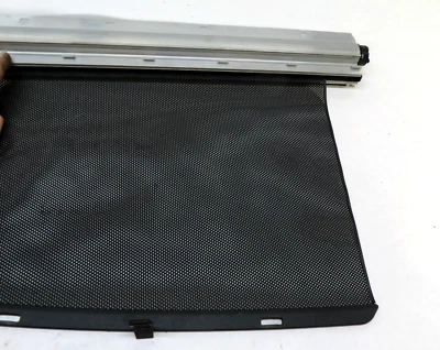 2011-2016 宝马 528i 535i 550i M5 (F10) 右后门窗 私人遮阳 — 第 1/4 张图片