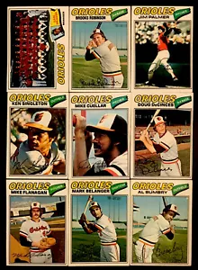 ¡JUEGO DE EQUIPO DE 21 CARTAS DE BALTIMORE ORIOLES 1977 TOPPS CON JIM PALMER Y BROOKS ROBINSON! - Imagen 1 de 3
