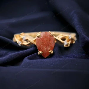 925 Sterling Silver 7x5 mm Pear  Shape Natural Peridot Ring Cubic Zirconia Ring - Picture 1 of 7