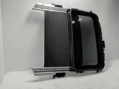 Toyota RAV4 2019-2025 techo corredizo montaje techo corredizo OEM Foto 1 de 4