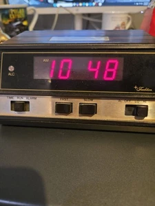 Tradition by Sears Roebuck Vintage 80s Alarm Clock Simulated Wood Tested Working - Picture 1 of 8