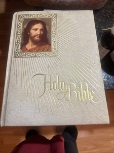 Large Holy Bible Fireside Family Edition Catholic NAB 1971-1972 - Bild 1 von 11