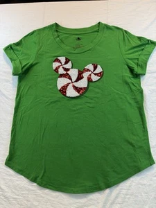 Camiseta con lentejuelas de Navidad remolino bastón de caramelo Mickey Mouse de los parques de Disney talla grande - Imagen 1 de 10