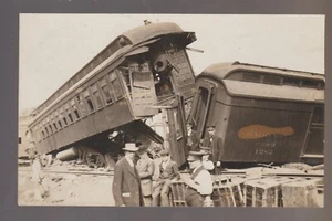 Greene IOWA RPPC c1910 TRAIN WRECK Disaster R.I. RR Rock Island Depot Railroad 2 - Picture 1 of 2