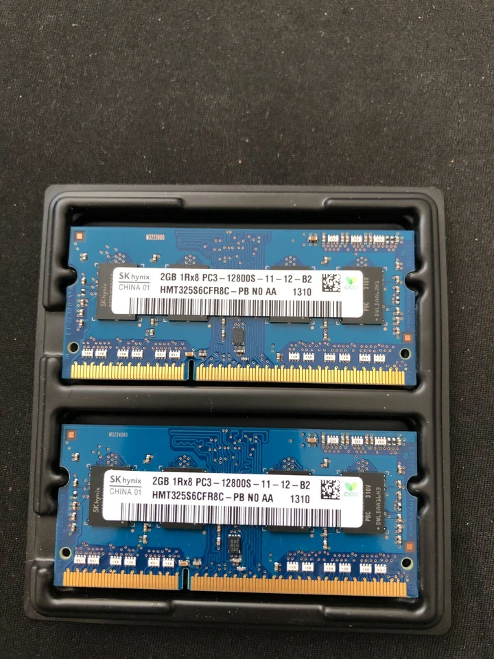 Hynix 4GB DDR3 1600 (PC3-12800) Memoria RAM - Immagine 1 di 1