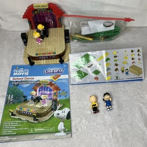 Lot 2 Peanuts School Dance Lite Brix Building Block Set Lemonade Stand - Picture 1 of 6