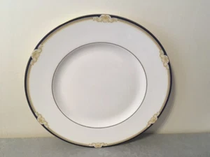Wedgwood Cavendish Dinner Plate - Made in England - Picture 1 of 2