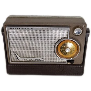 Vintage Motorola Weatherama Pocket Two Band MW/LW Transistor Radio 6X39 - Picture 1 of 11