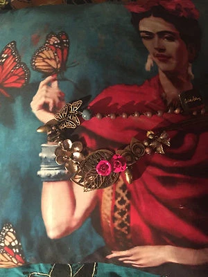 COOKIE LEE Romántico Gato Resbaladizo Y Rosas Rojas Collar {retirado} Nuevo con Etiquetas RT $34 Foto 1 de 3