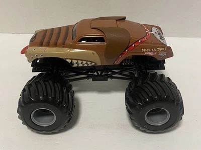 Hot Wheels Monster Jam Monster Mutt Truck 1:24  - Image 1 of 4