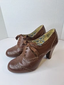 American Eagle Oxford Wing Tip Lace Up Pumps Sz 9.5W Brown Heeled Dress Shoe Y2K - Picture 1 of 11